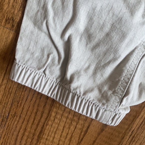 Great condition Iron Knee Lands End cargo pants - Picture 2 of 4